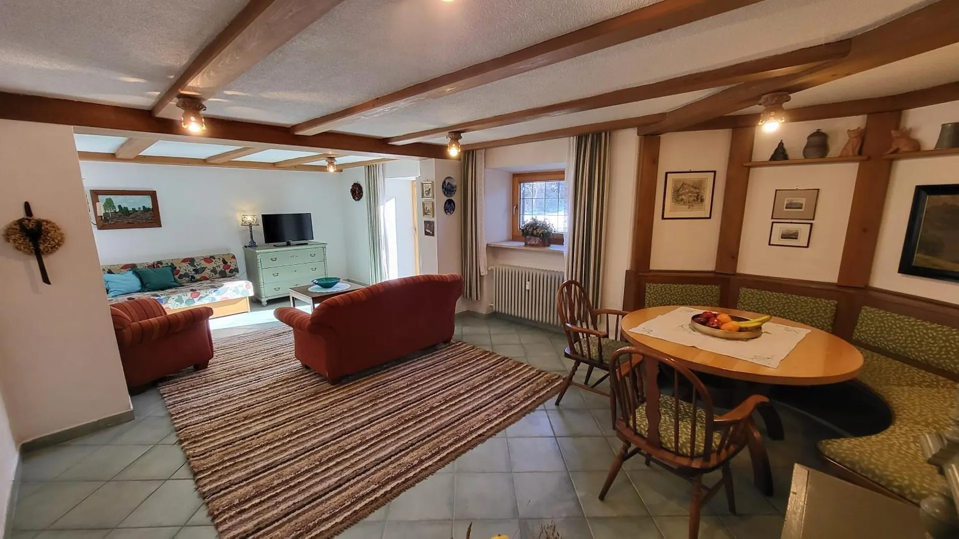 Grosse Wohnung Mit Garten Und Bergblick Rotta Németország