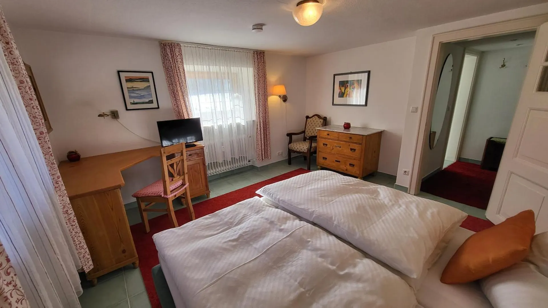 Apartman Grosse Wohnung Mit Garten Und Bergblick Rotta Németország